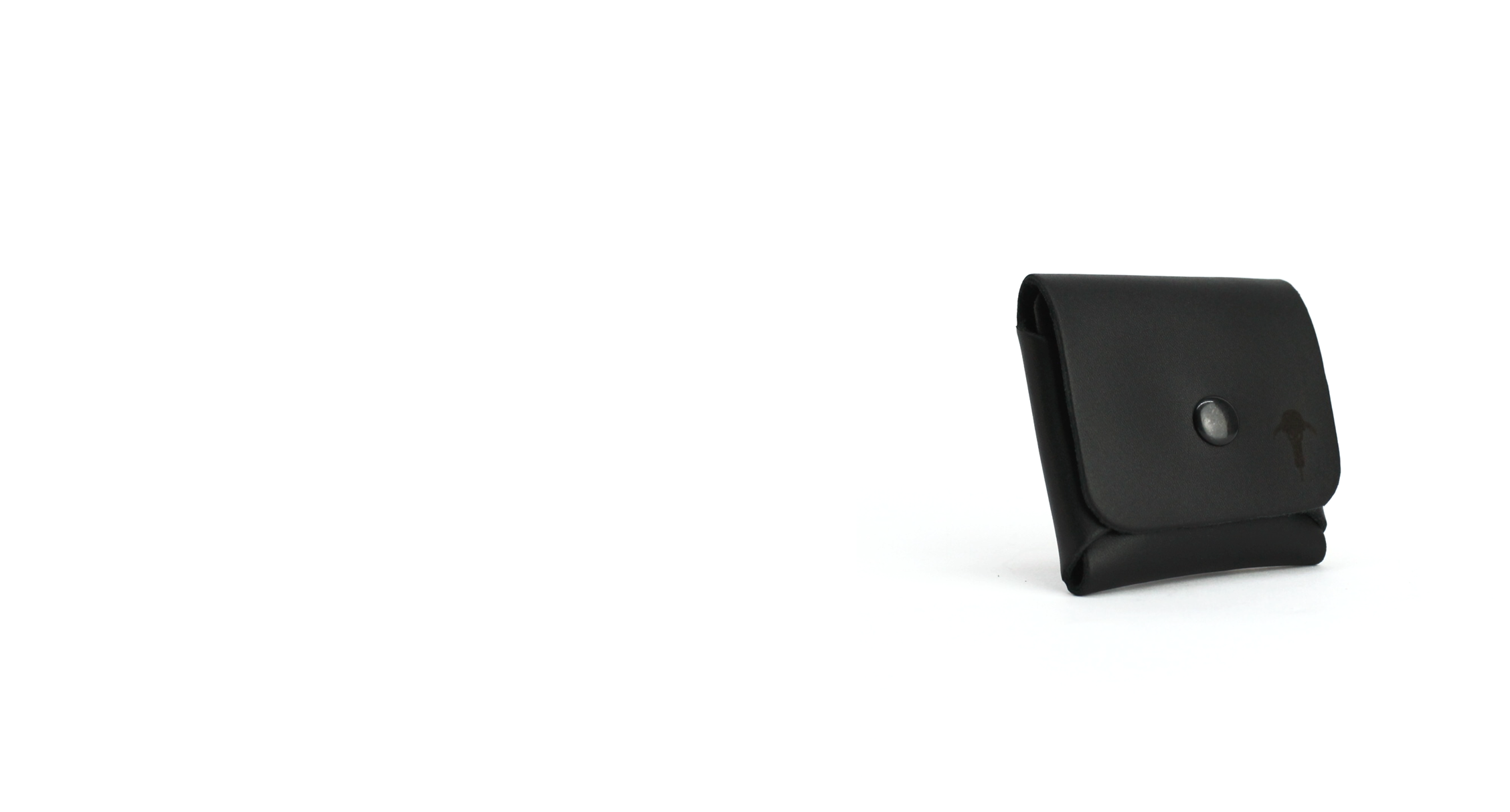 Monedero HUESITO Xantolo · Piel plena flor sin costuras · Hecho a mano en México · Broche metálico · Diseño minimal con raíz cultural